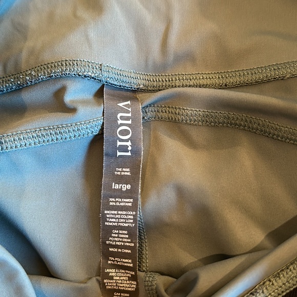 SOLD - Vuori Stride Leggings Size Large - Picture 4 of 6